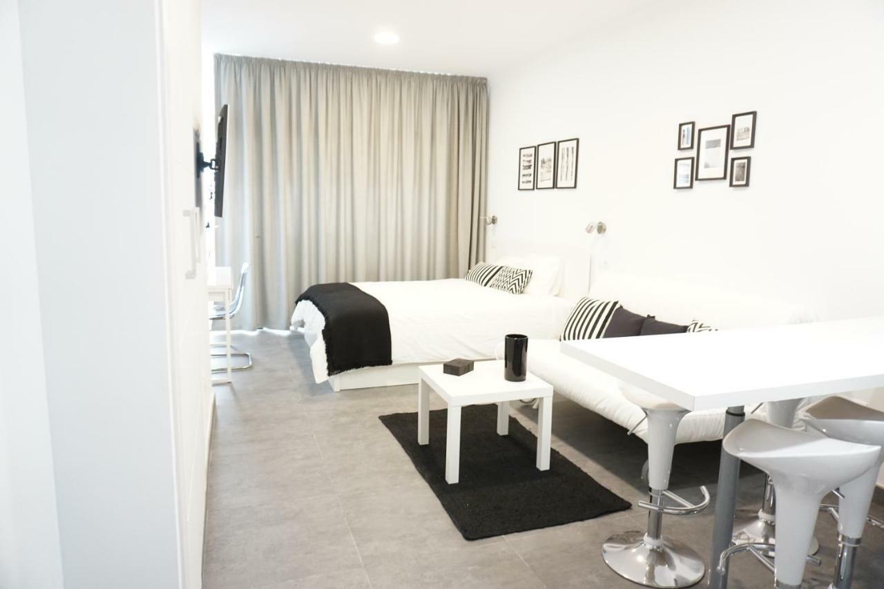 Black & White Las Canteras Las Palmas / Gran Canaria Exterior foto